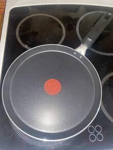 Сковорода для млинців TEFAL B5671053 Simply & Clean 25 см відгук 1