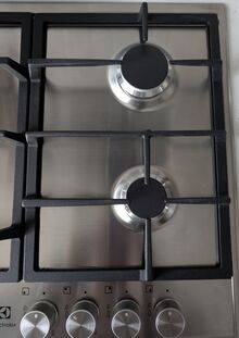 Варочная поверхность ELECTROLUX EGS6436SX (949640659) отзыв 1