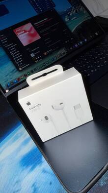 Гарнитура APPLE EarPods with USB-C Connector White (MYQY3ZM/A) отзыв 2