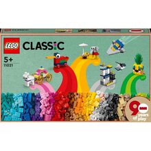 Конструктор LEGO Classic 90 лет игры 1100 деталей (11021)