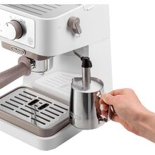 Кофеварка DELONGHI EC 260 W