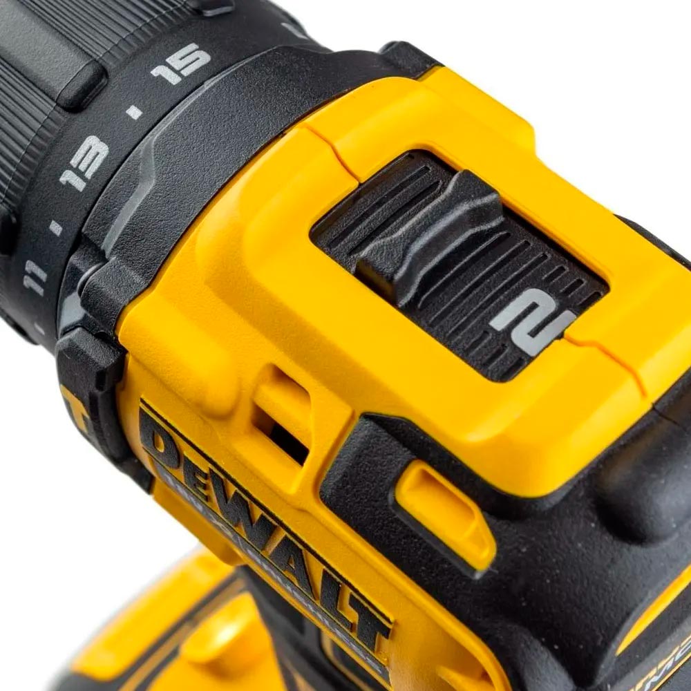 Дриль-шуруповерт DEWALT DCD709M2T Аксесуари в комплекті 2 акумулятора