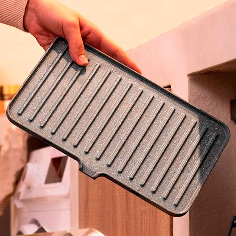 Гриль CECOTEC Rock'nGrill 1500 Take&Clean Stone (CCTC-02994) Вид закрытый