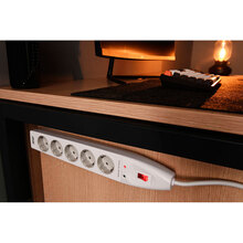 Сетевой фильтр 2E 5 розеток 2м 16А 3x1.5мм2 White (2E-SP515M2WH)