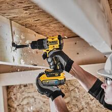 Дрель-шуруповерт DEWALT DCD805H2T XR Li-Ion PowerStack + шуруповерт ударный DCF840N (DCD805H2T+DCF840N)