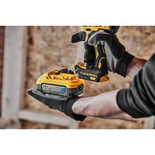 Набор DEWALT XR Li-Ion PowerStack (DCD800H2T+DCF840N)