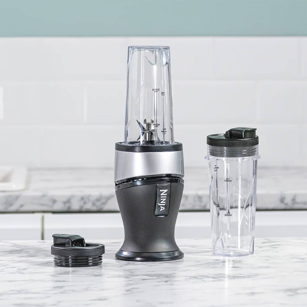 В интернет магазине Блендер NINJA Slim Blender & Smoothie Maker (QB3001EUS)