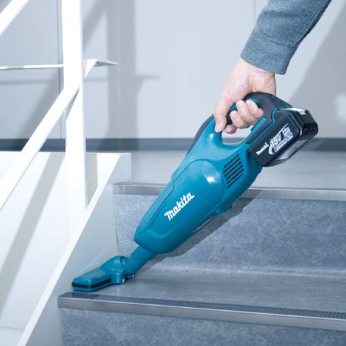 Огляд Пилосос MAKITA DCL182Z