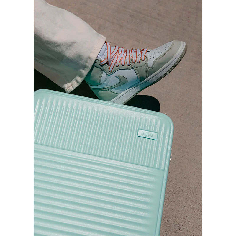 Огляд Валіза HEYS Pastel (L) Mint (10155-0098-30)