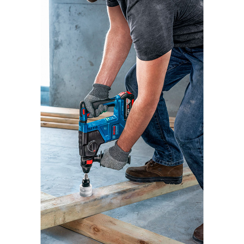 У Фокстрот Перфоратор BOSCH GBH 187-LI Professional (0.611.923.020) без АКБ та ЗУ