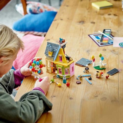 Конструктор LEGO Disney Дом Вперед и вверх (43217) Серия Lego Disney