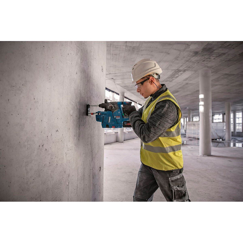 Огляд Перфоратор BOSCH GBH 187-LI (0.611.923.022)