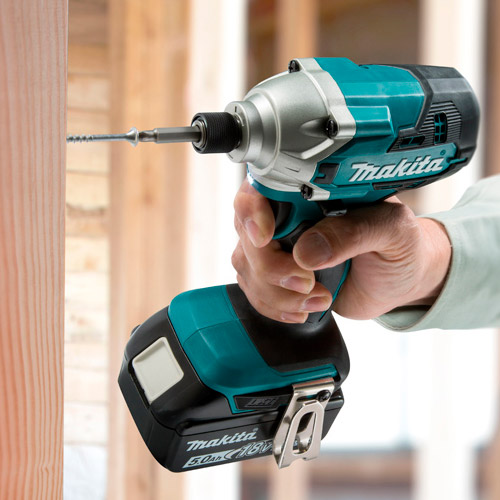 Винтоверт MAKITA ударный DTD156Z Патрон шестигранник