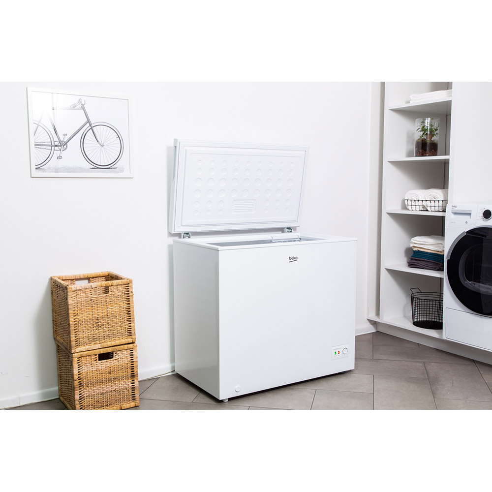 Морозильний лар BEKO CF200W Загальний об’єм 205