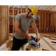 Дисковая пила BOSCH GKS 140 (0.601.6B3.020)