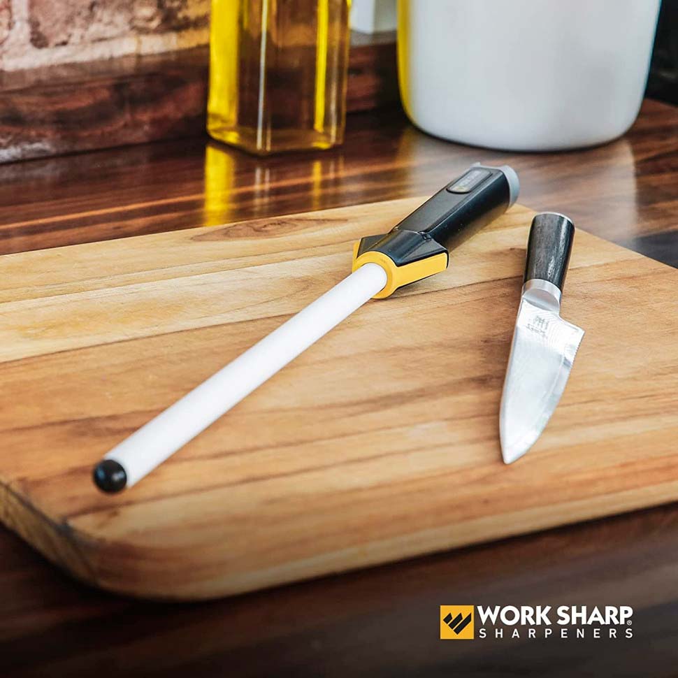 Мусат Work Sharp Ceramic Kitchen Honing Rod (WSKTNCHR-I) Дополнительно материал точила: керамика; этапы заточки: грубая заточка, доводка заточки, полировка