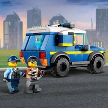 Конструктор LEGO City Центр управления спасательным транспортом (60371)