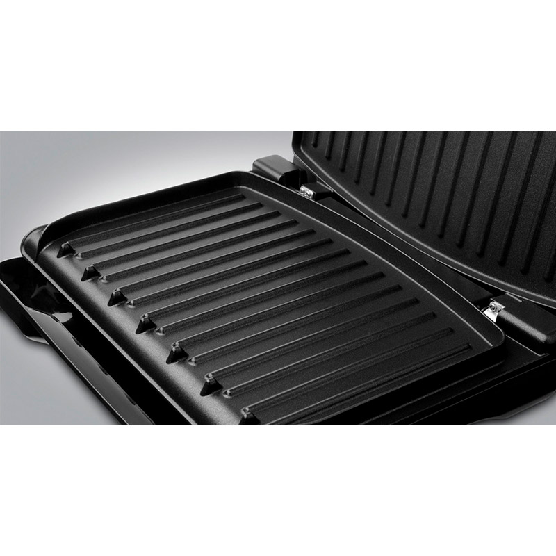 Гриль RUSSELL HOBBS George Foreman 25040-56 Family Steel Grill Вид закрытый