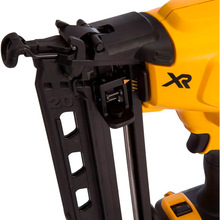 Пістолет цвяхозабивний DEWALT DCN662D2