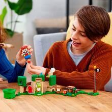 Конструктор LEGO Super Mario Дополнительный набор Подарочный домик Йоши 246 деталей (71406)