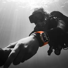 Смарт-годинник APPLE Watch Ultra 2 GPS + Cellular, 49mm Titan Orange/Beige Trail Loop - M/L (MRF23UL/A)