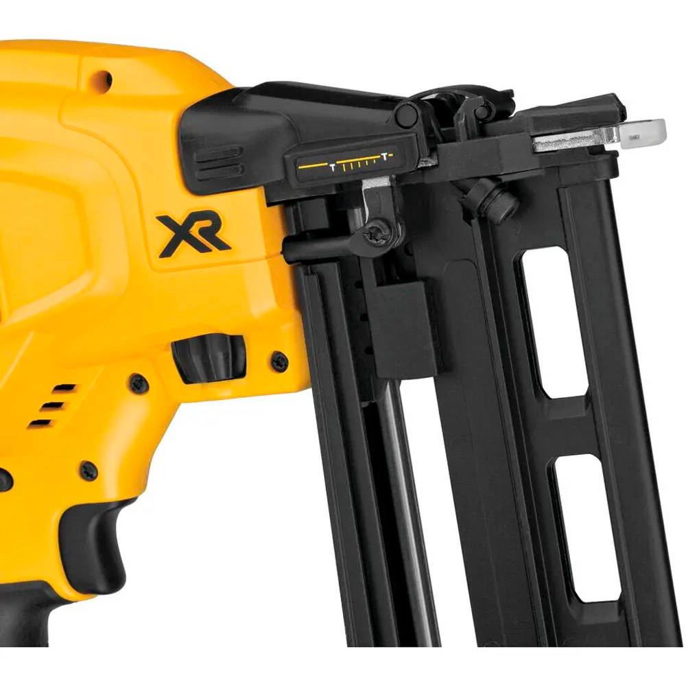 Пістолет цвяхозабивний DEWALT DCN662N Тип акумулятора Li-Ion