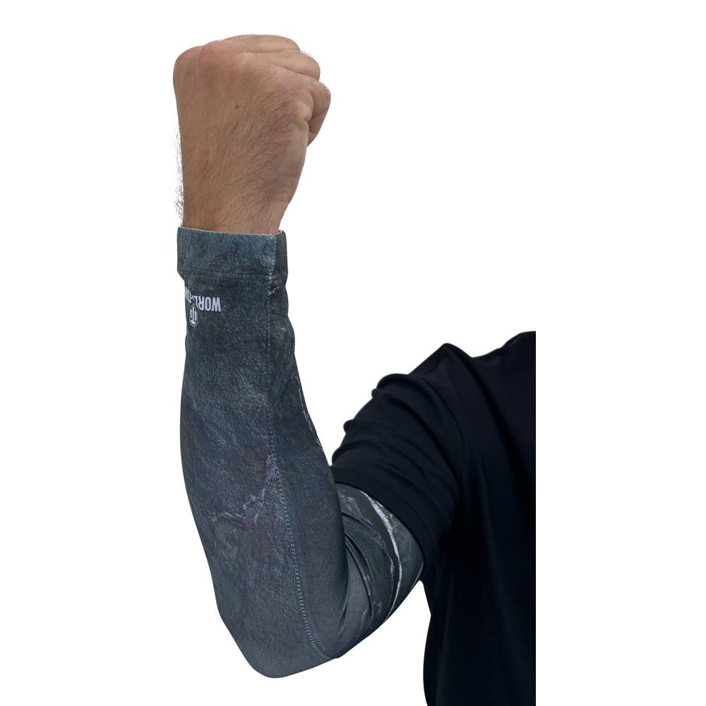 Геймерський рукав WARGAMING WORLD OF TANKS Gaming Arm Sleeve 01D (ВТ) L (FWGSLEEVE01D2200L) Особливості довжина 38 см, біцепс 27 см, зап'ястя 18 см