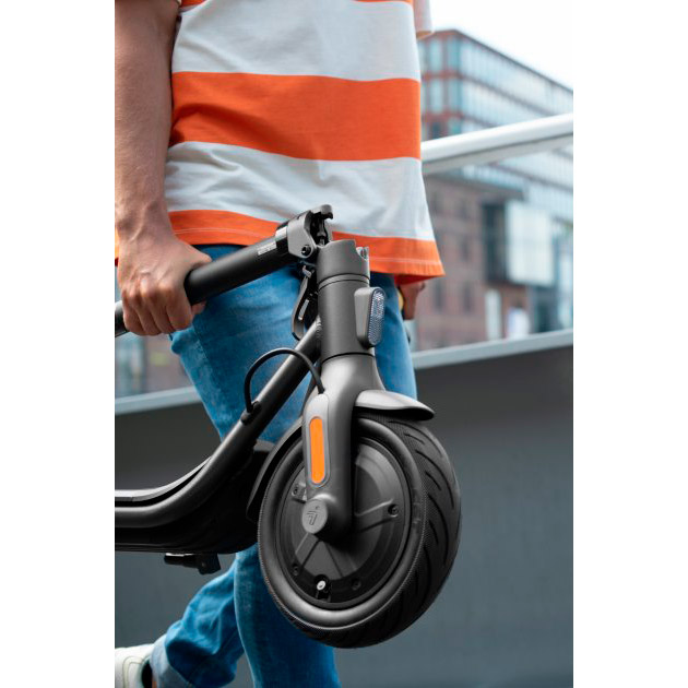 Електросамокат SEGWAY F25E II Black (AA.00.0013.06) Максимальний кут підйому, градусов 10