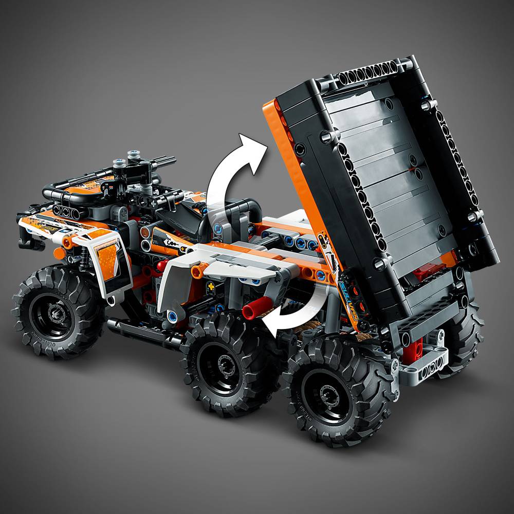 Внешний вид Конструктор LEGO Technic Внедорожный грузовик 764 детали (42139)