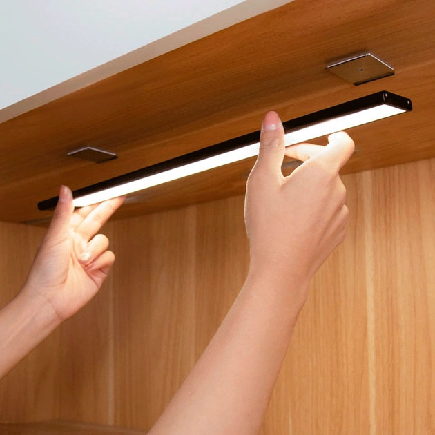 Лампа ночник c датчиком движения Xiaomi YEELIGHT Motion Sensor Closet Light A60 Black (YLCG006) Мощность 4