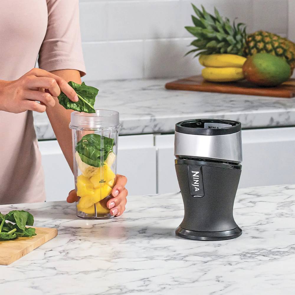 Фото Блендер NINJA Slim Blender & Smoothie Maker (QB3001EUS)