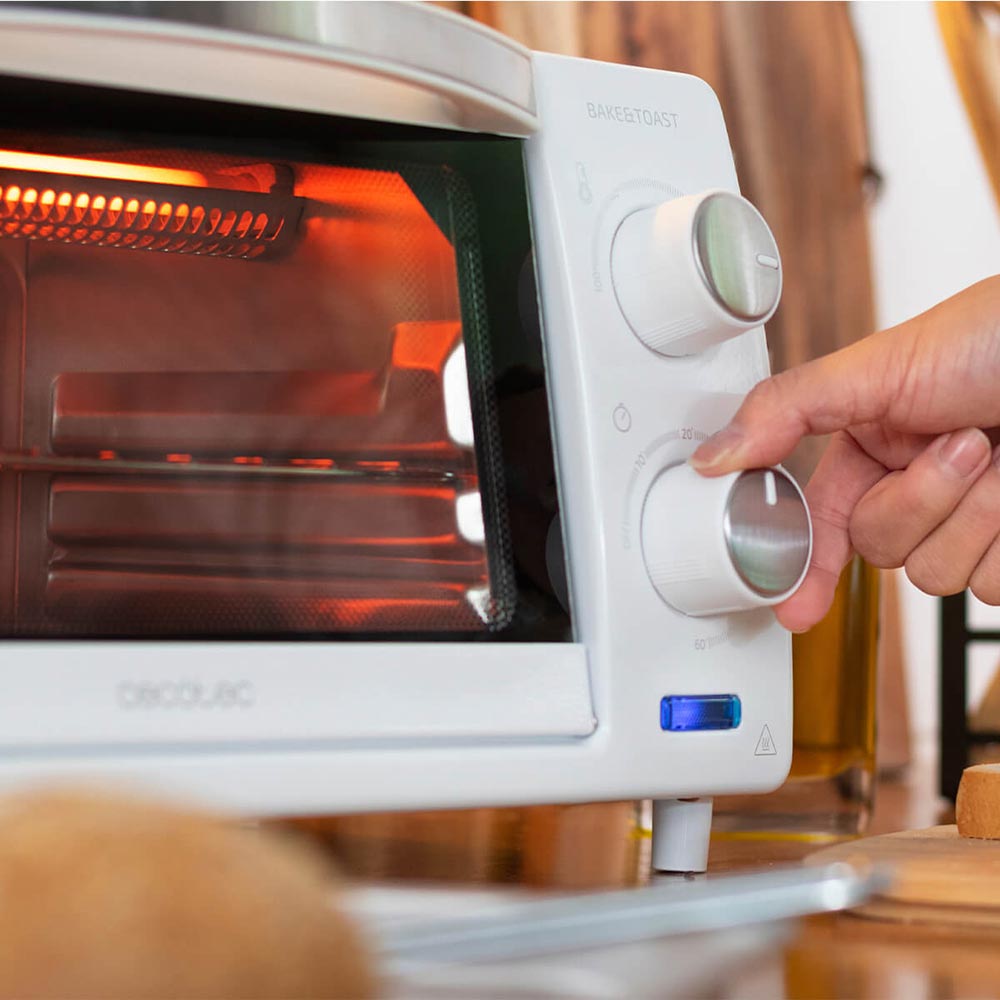 Внешний вид Электропечь CECOTEC Mini oven Bake&Toast 1000 White