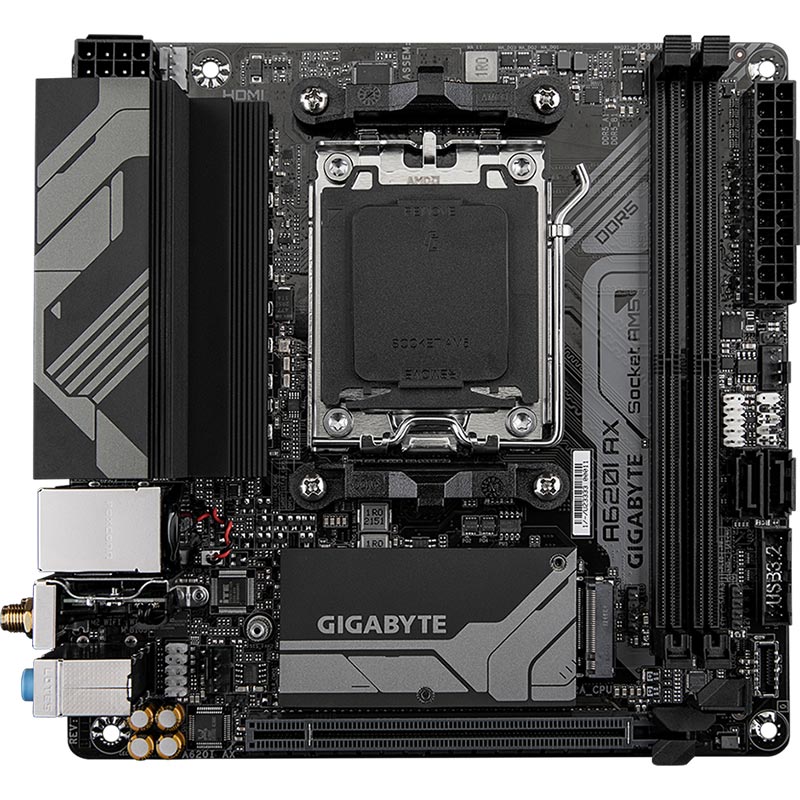 Материнська плата GIGABYTE A620I AX