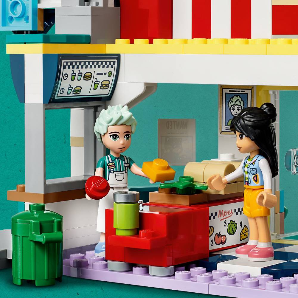 Внешний вид Конструктор LEGO Friends Хартлейк Сити: ресторанчик в центре города 346 деталей (41728)