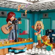 Конструктор LEGO Friends Хартлейк-Сити. Общественный центр 1513 деталей (41748)