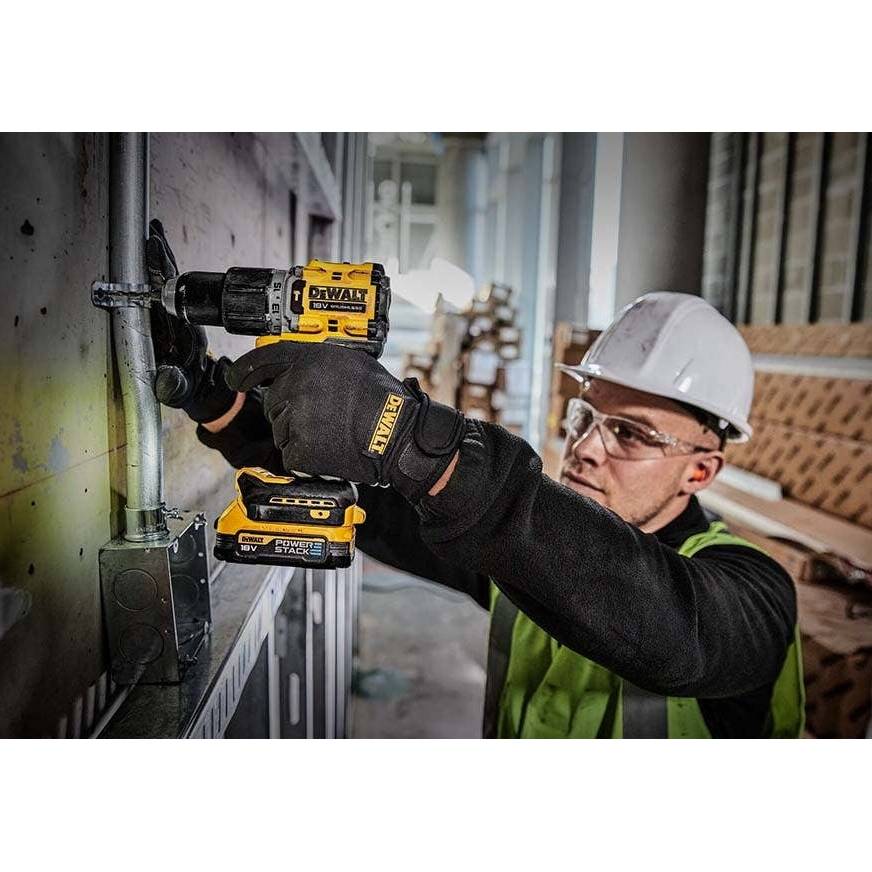 Дрель-шуруповерт DEWALT XR Li-Ion (DCD805NT) Напряжение аккумулятора 18