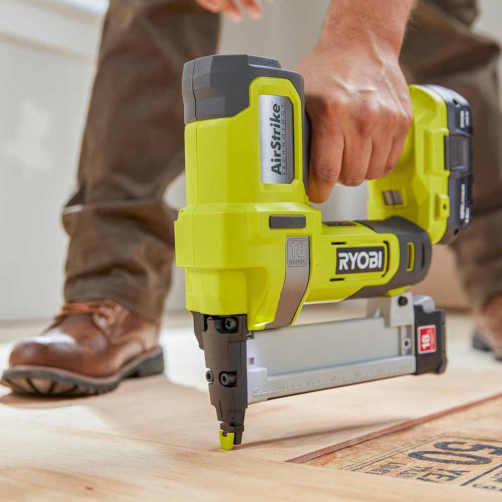 Внешний вид Гвоздезабиватель RYOBI ONE+ R18GN18-0 без АКБ и ЗУ (5133005136)