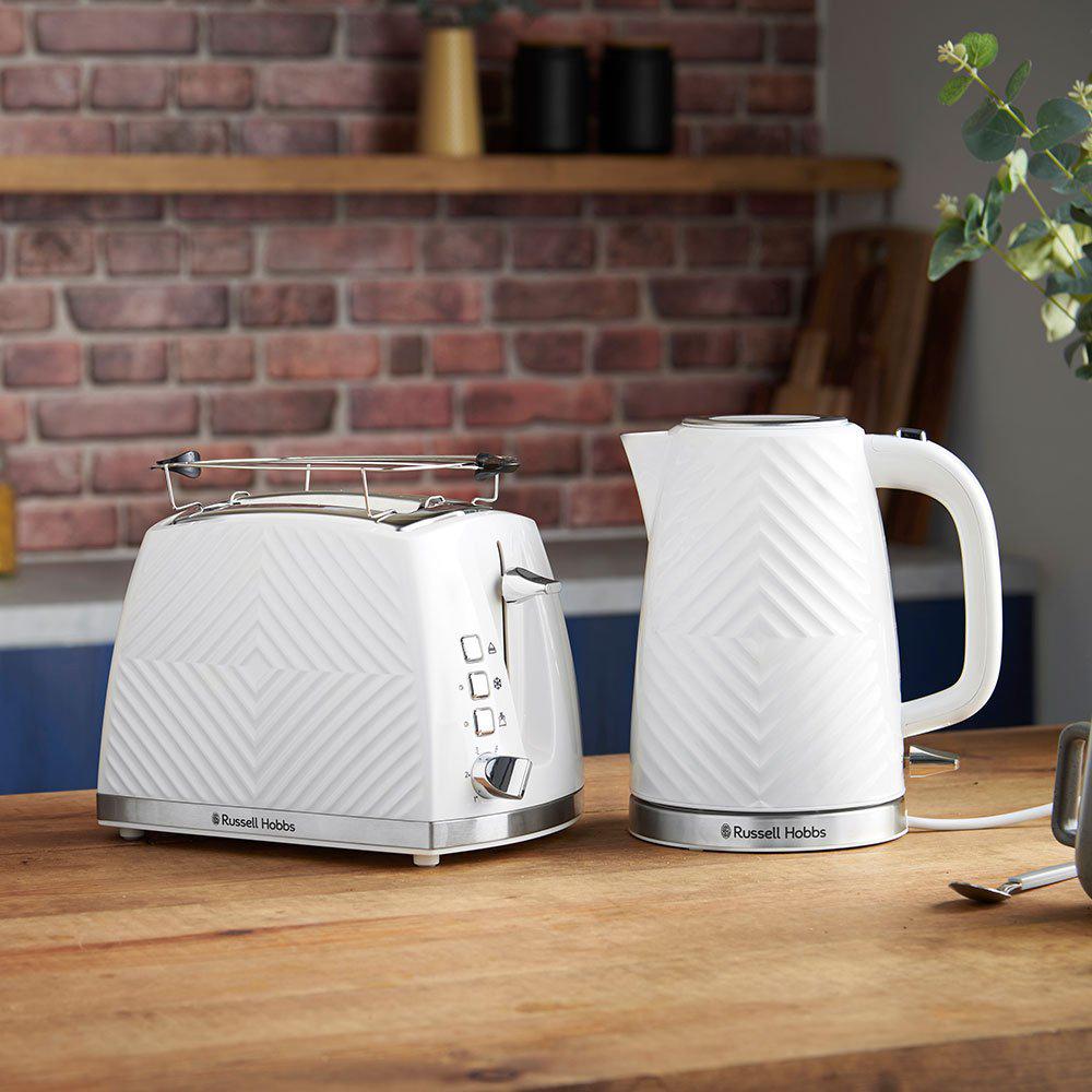 Заказать Электрочайник RUSSELL HOBBS Groove White (26381-70)