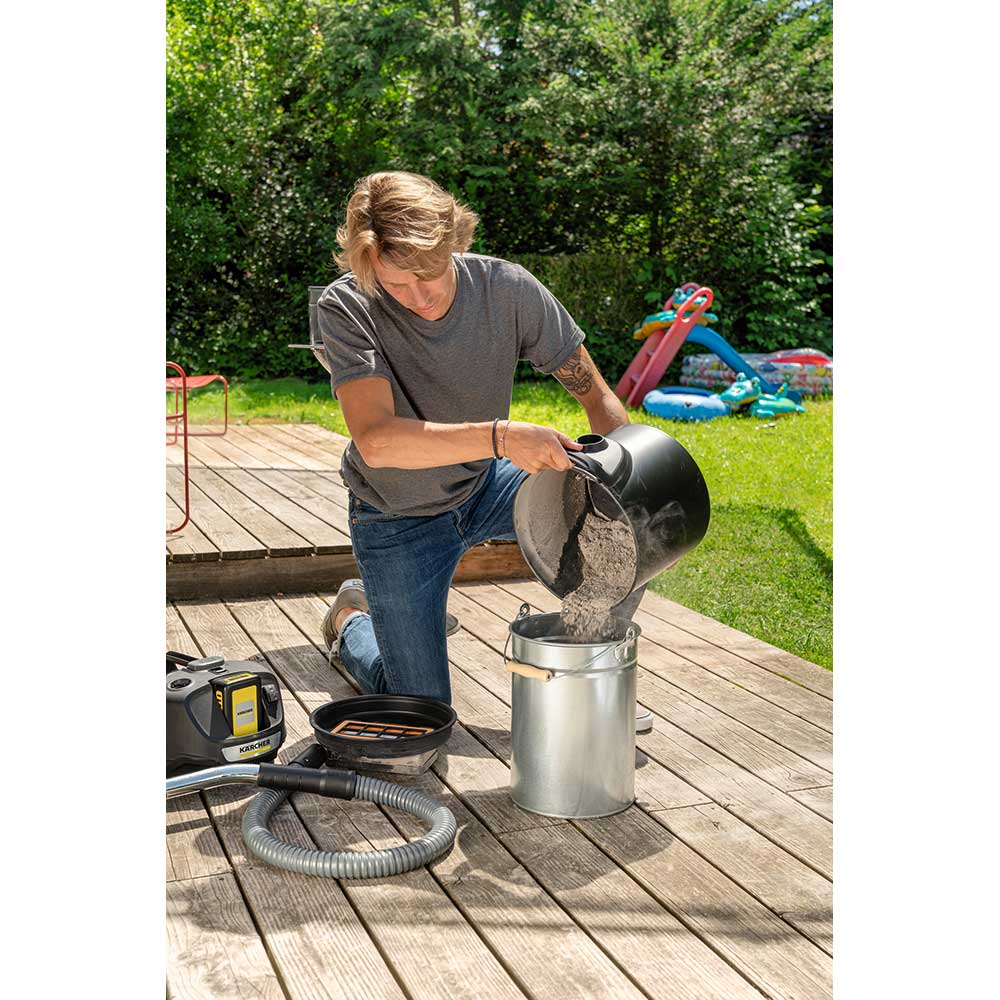 Покупка Пылесос для золы KARCHER AD 2 Battery (1.348-300.0)