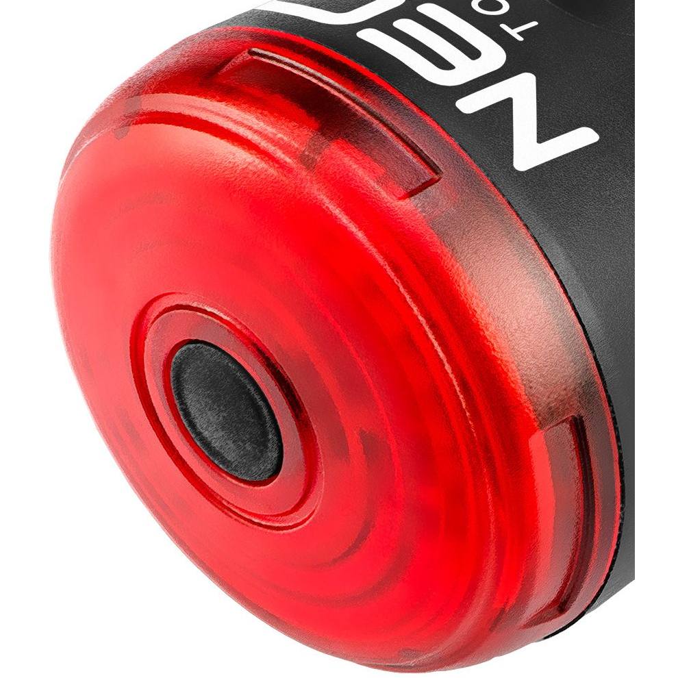 Ліхтар велосипедний NEO TOOLS задній (91-003) Додаткові характеристики рівень захисту IPX6, потужність 0.5 Вт, світловий потік 30 люмен, акумулятор 400 мАг, функція STOP, 6 режимів освітлення, час повної зарядки 2 години, час роботи – до 15 годин (залежно від вибраного режиму)