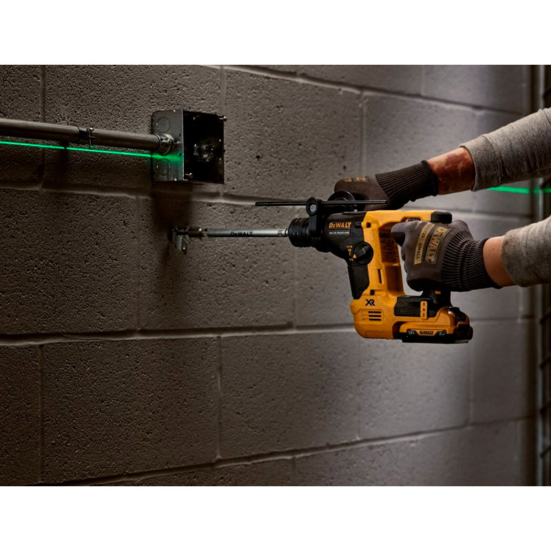 Фото Перфоратор DEWALT DCH072N