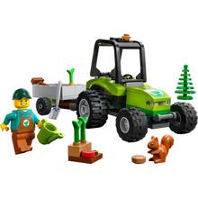 Конструктор LEGO City Трактор в парке (60390)