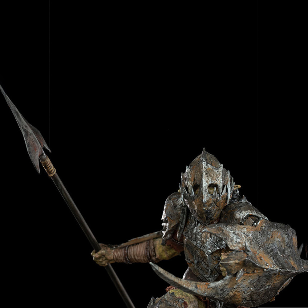 У Фокстрот Фігурка IRON STUDIOS LORD OF THE RINGS Armored Orc Art Scale 1/10 (WBLOR43021-10)