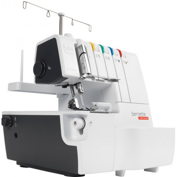 Оверлок BERNINA Bernette FunLock B44 Тип оверлок