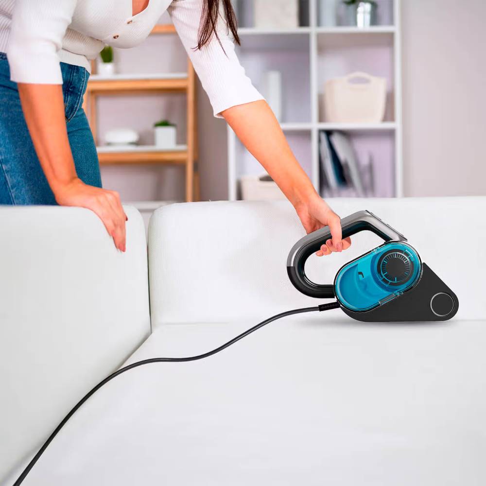 Зовнішній вигляд Пилосос BLACK N DECKER BXMC400E