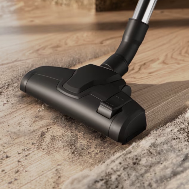У Фокстрот Пилосос ELECTROLUX EL31C1LDB