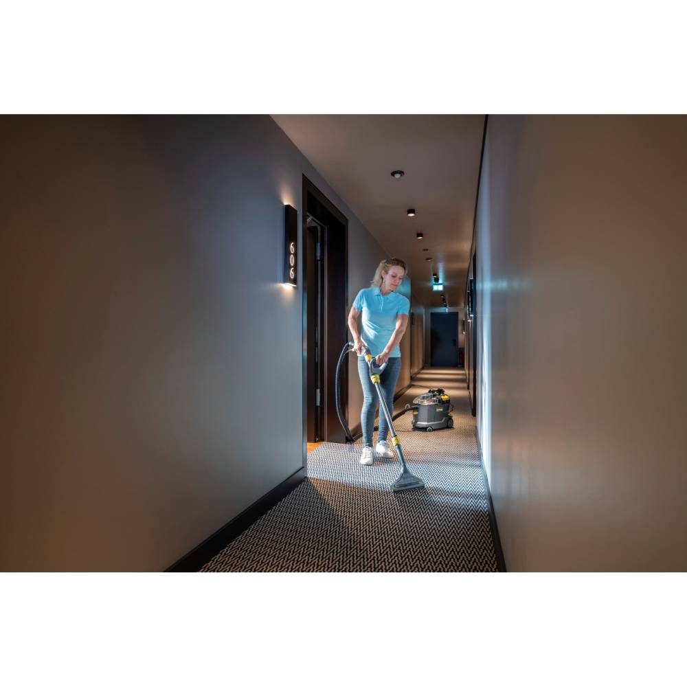 Пилосос KARCHER Puzzi 8/1 Adv (1.100-241.0) Тип миючий