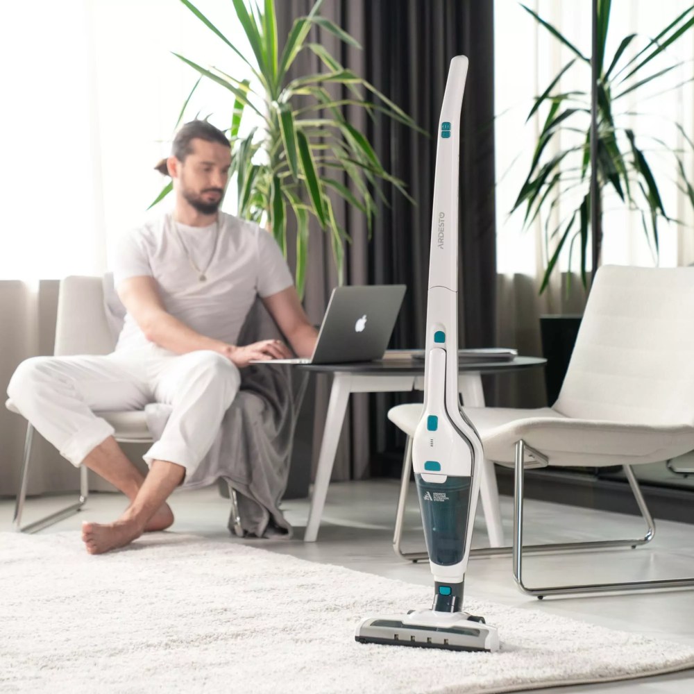 Огляд Пилосос акумуляторний Ardesto CVC-X0621WB White