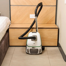 Пылесос VILGRAND VVC2244W