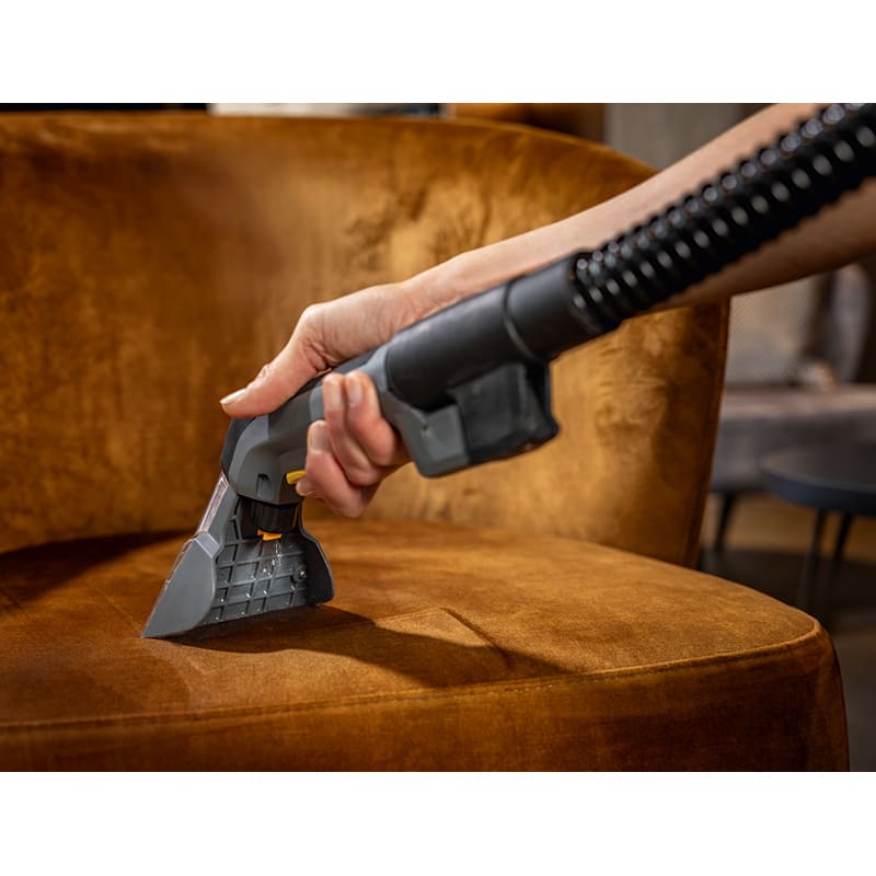 В Украине Пылесос моющий Wet&dry KARCHER Puzzi 2/1 Bp без АКБ и ЗУ (1.101-750.0)